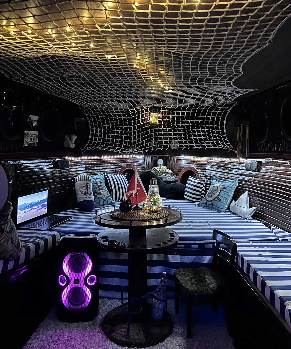 boat-interior-3