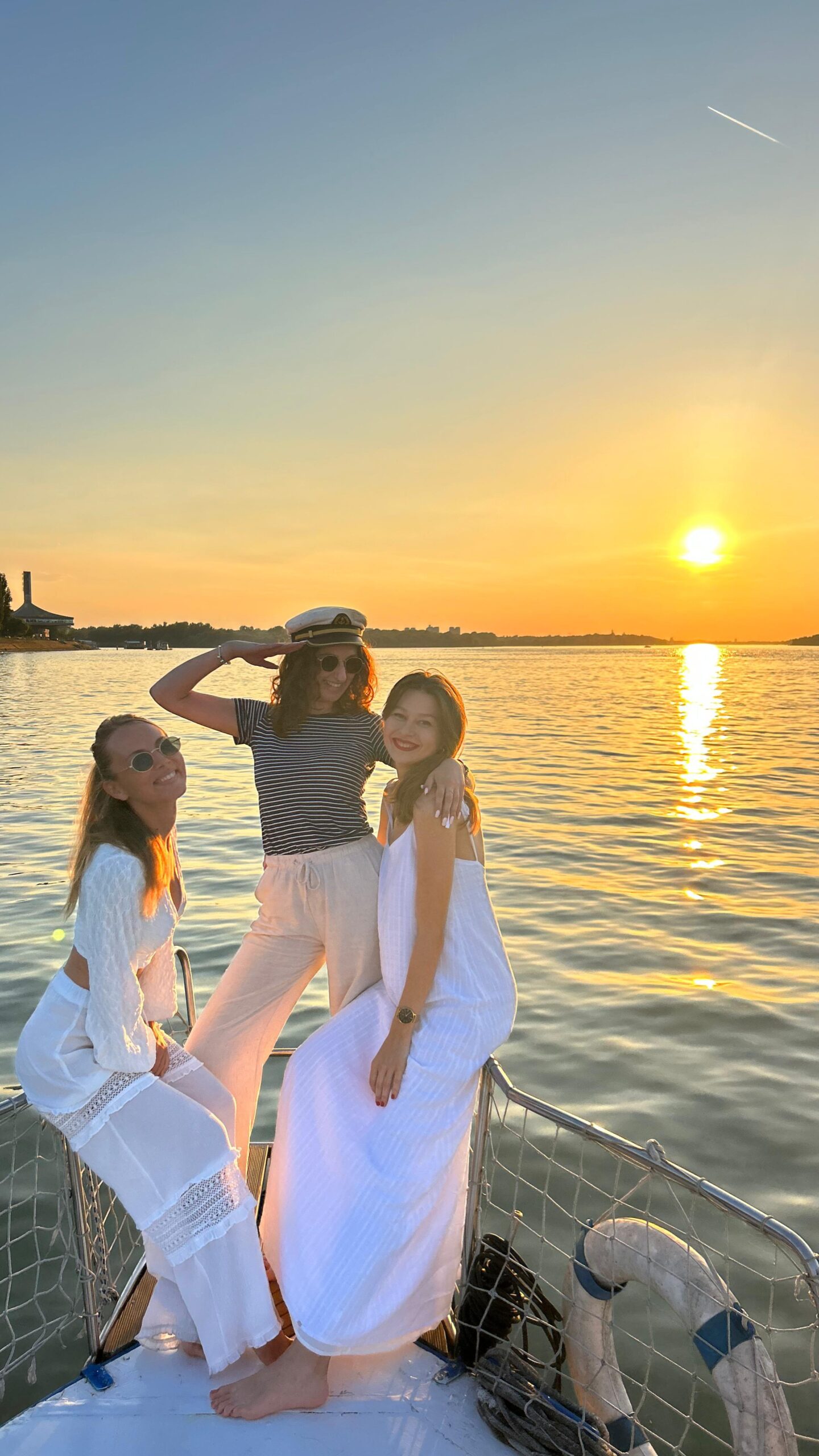 girlsboat